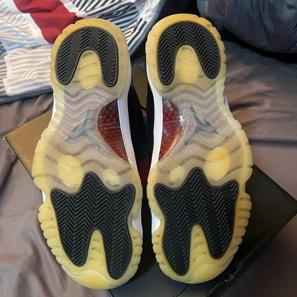 Nike Jordan Retro 11 - Picture 4 of 5